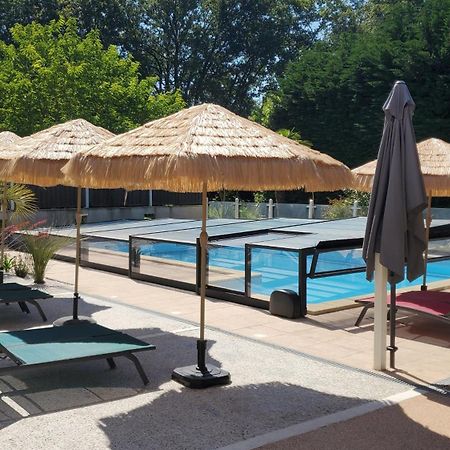 Les Cuves - Saintes Bed & Breakfast Chaniers Екстериор снимка