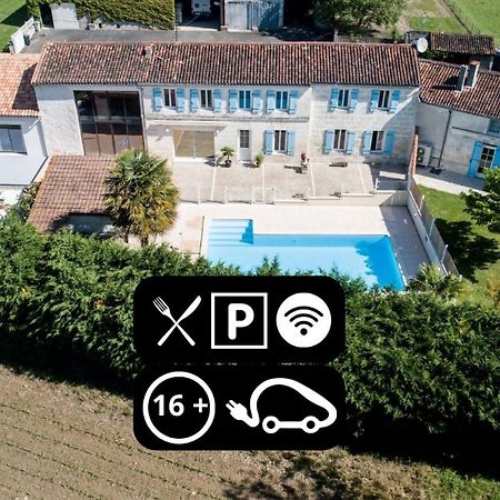 Les Cuves - Saintes Bed & Breakfast Chaniers Екстериор снимка