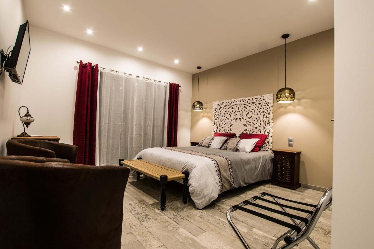 Les Cuves - Saintes Bed & Breakfast Chaniers Екстериор снимка