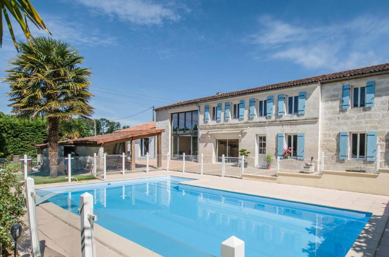Les Cuves - Saintes Bed & Breakfast Chaniers Екстериор снимка