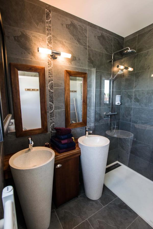 Les Cuves - Saintes Bed & Breakfast Chaniers Екстериор снимка