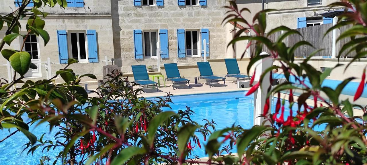 Les Cuves - Saintes Bed & Breakfast Chaniers Екстериор снимка