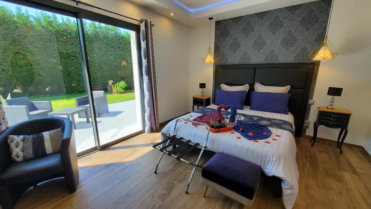 Les Cuves - Saintes Bed & Breakfast Chaniers Екстериор снимка