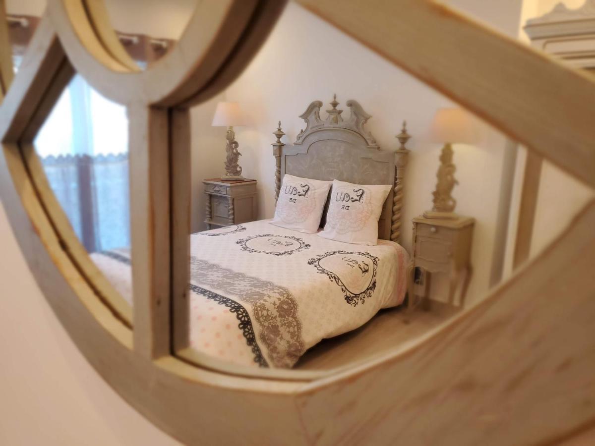 Les Cuves - Saintes Bed & Breakfast Chaniers Екстериор снимка