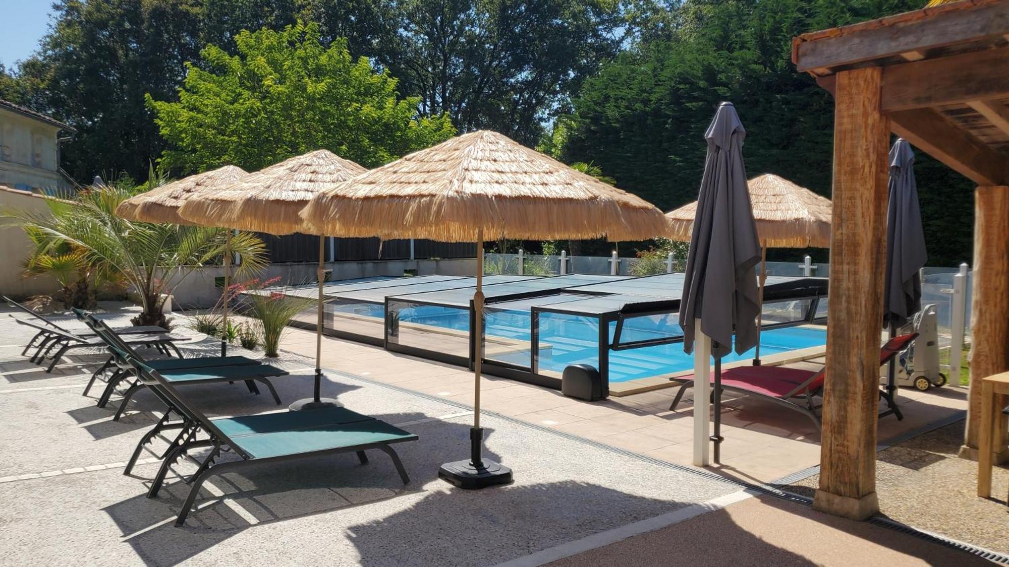 Les Cuves - Saintes Bed & Breakfast Chaniers Екстериор снимка